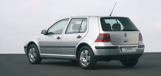 GOLF IV